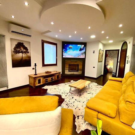 Wood Luxury House Pescara Exterior foto