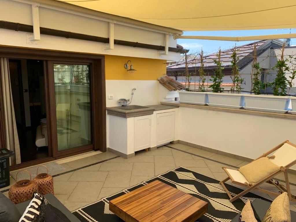 Wood Luxury House Pescara Exterior foto